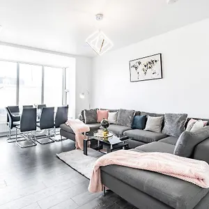 Holiday home Sea View One - Uk36846