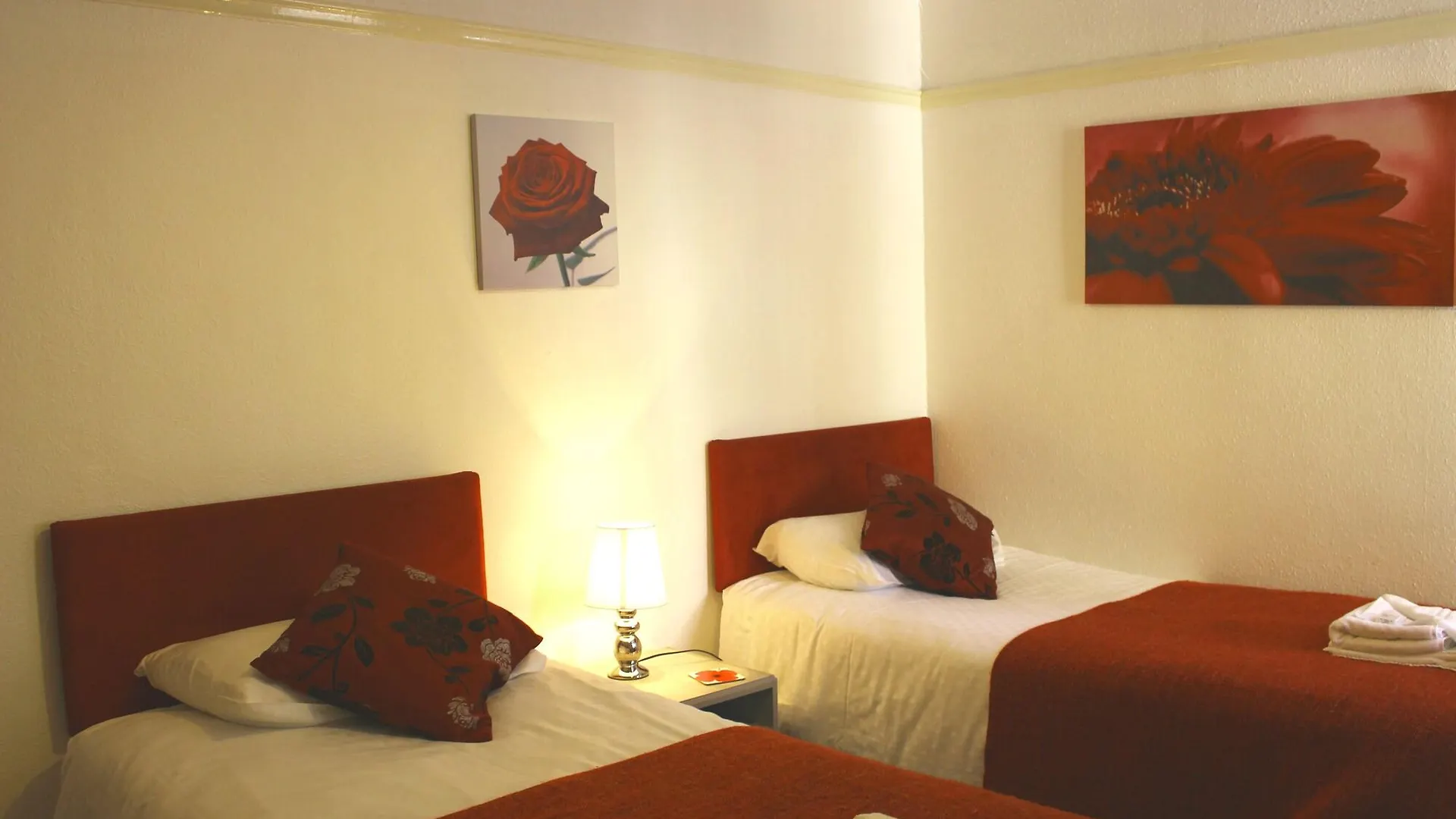 *** Guest house Henson Hotel Pleasure Beach Blackpool United Kingdom
