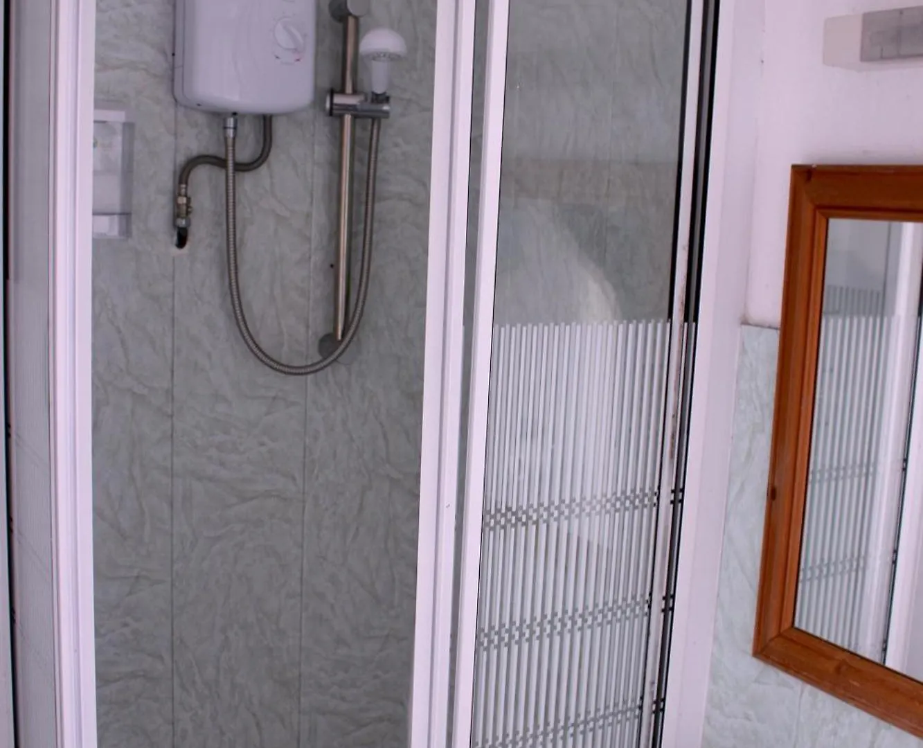 Henson Hotel Pleasure Beach Blackpool Guest house