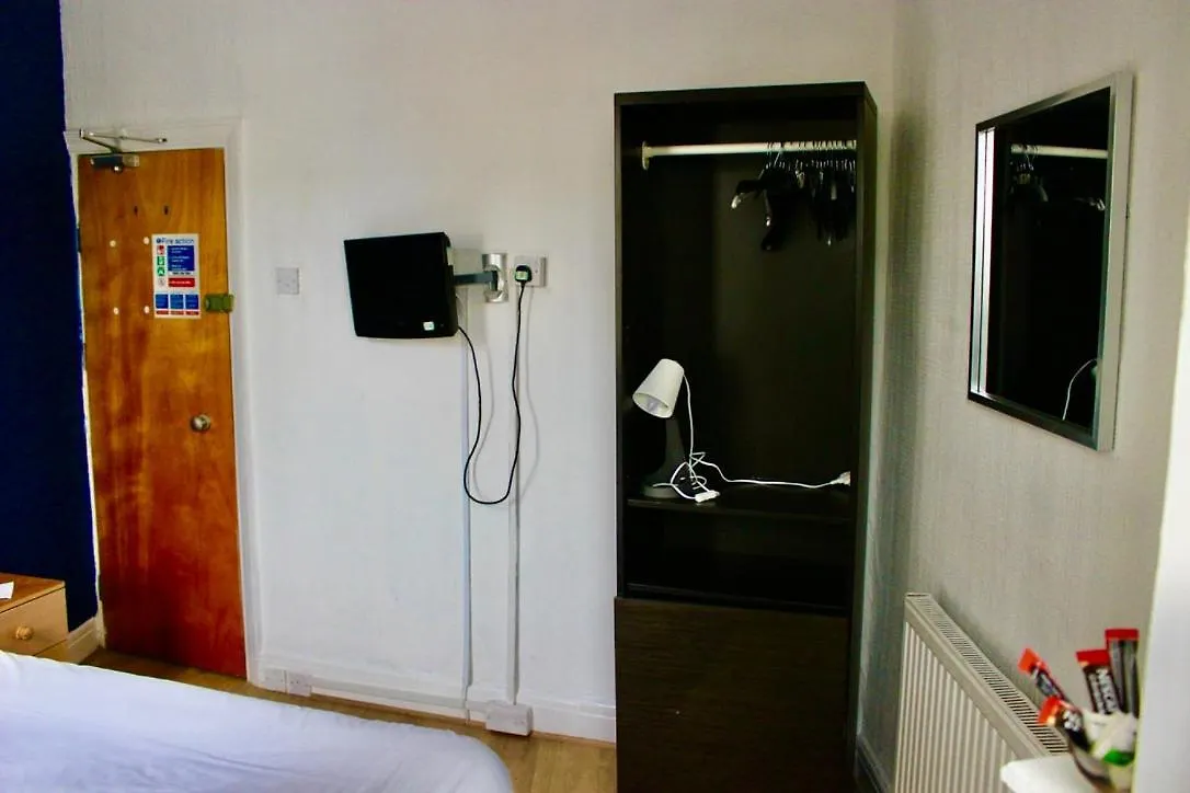 Henson Hotel Pleasure Beach Blackpool Guest house