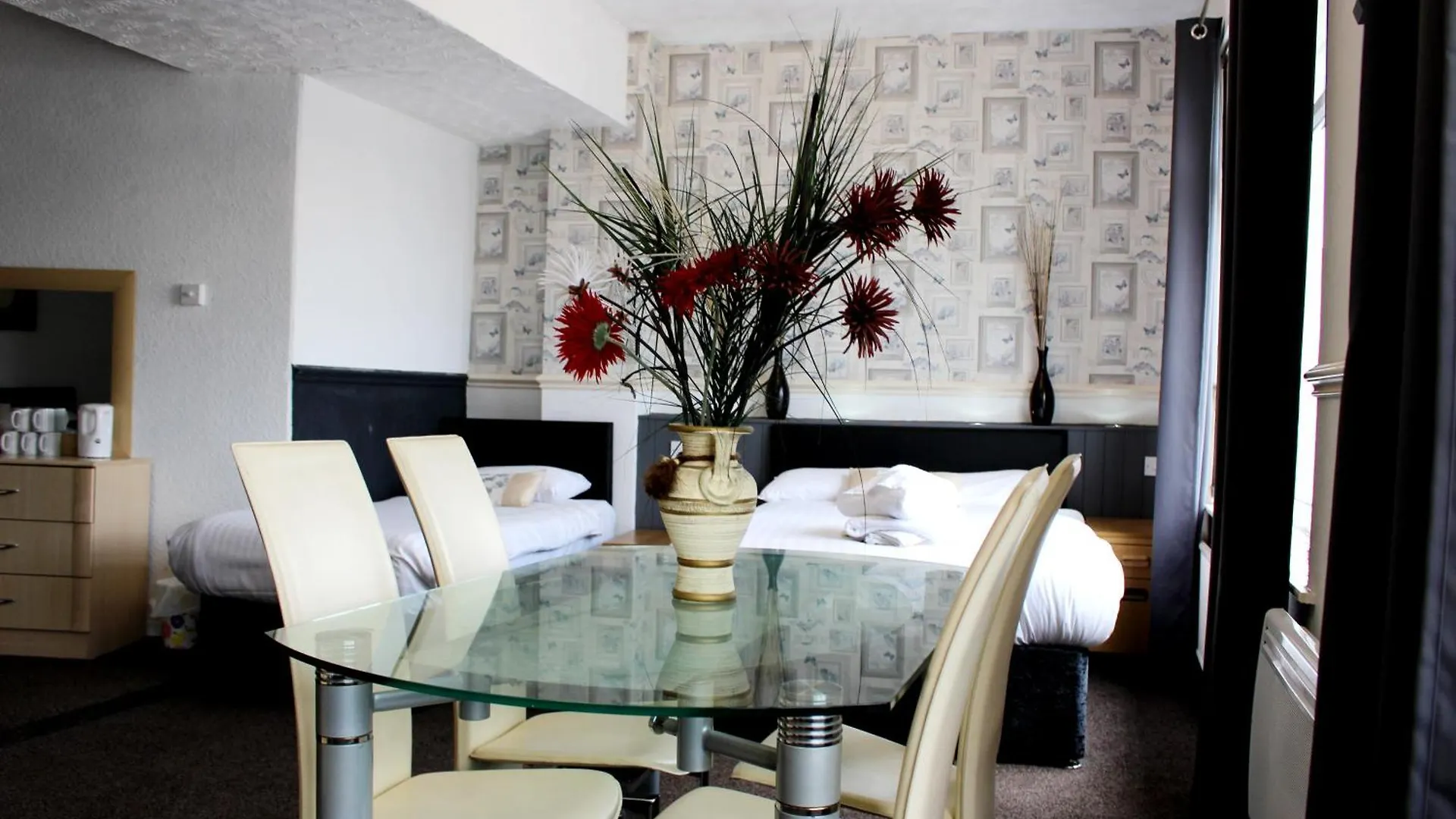 Henson Hotel Pleasure Beach Μπλάκπουλ 3*,